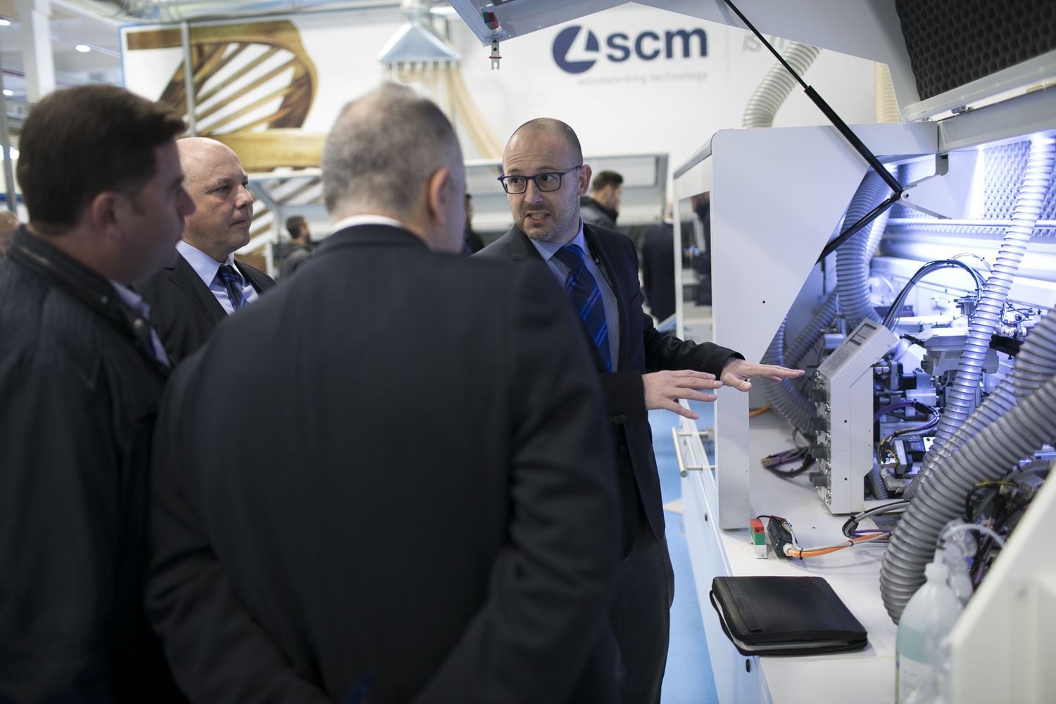 “On the Leading Edgebanding”: excellent results at the SCM event